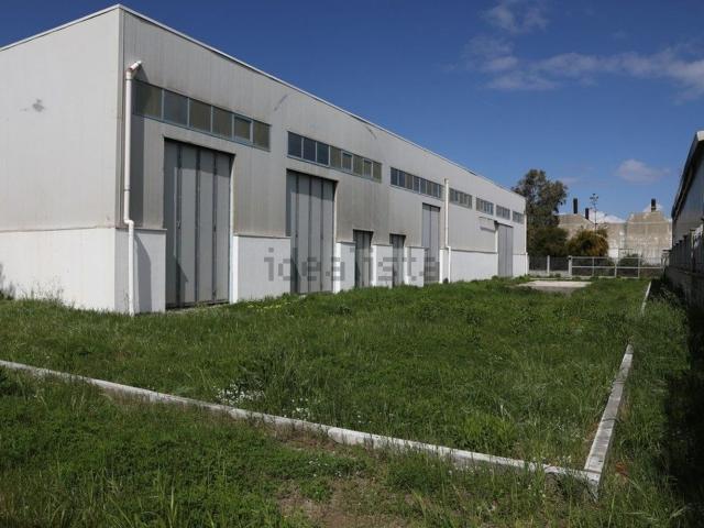Capannone in affitto di 4000 m² in Strada Statale 113 Settentrionale Sicula