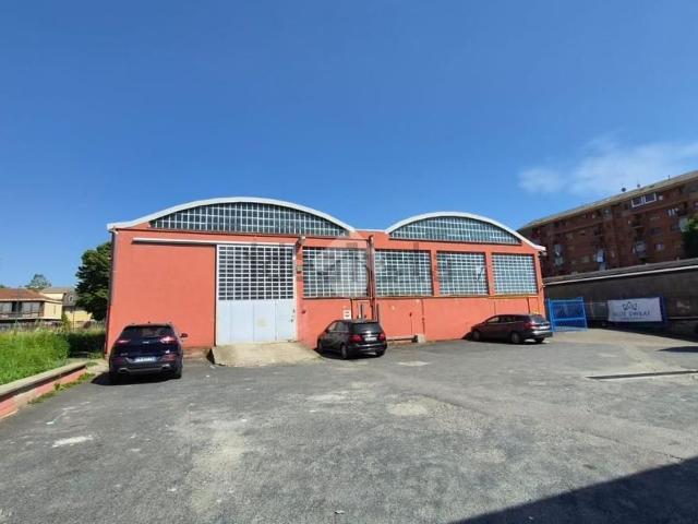 Capannone in affitto di 400 m²