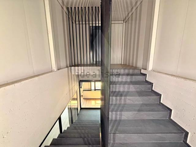 Capannone in affitto di 425 m²