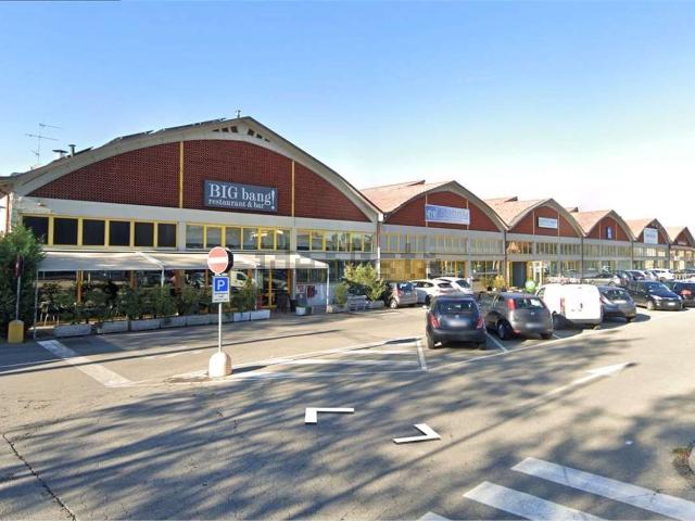 Capannone in affitto di 450 m² in Via Canale, 290