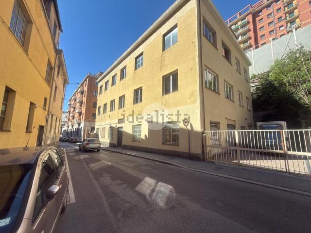 Capannone in affitto di 450 m² in Via San Bartolomeo del Fossato, 16