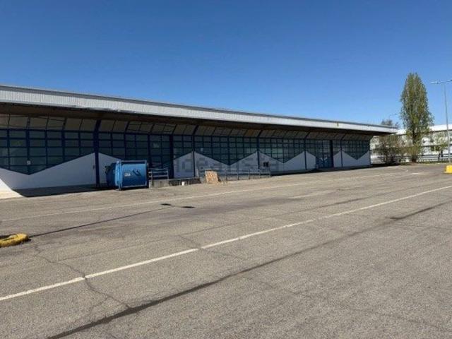Capannone in affitto di 4800 m² in Viale della Mercanzia