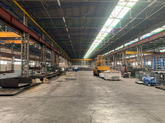Capannone in affitto di 5000 m²