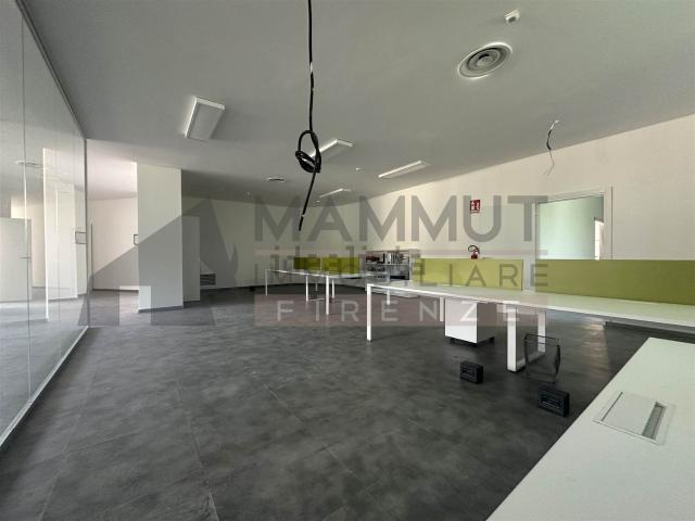 Capannone in affitto di 500 m²