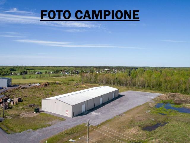 Capannone in affitto di 500 m²