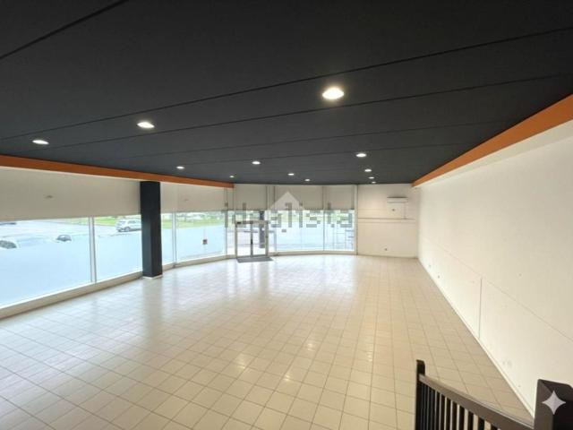 Capannone in affitto di 500 m² in Via Aldo Palareti, 42