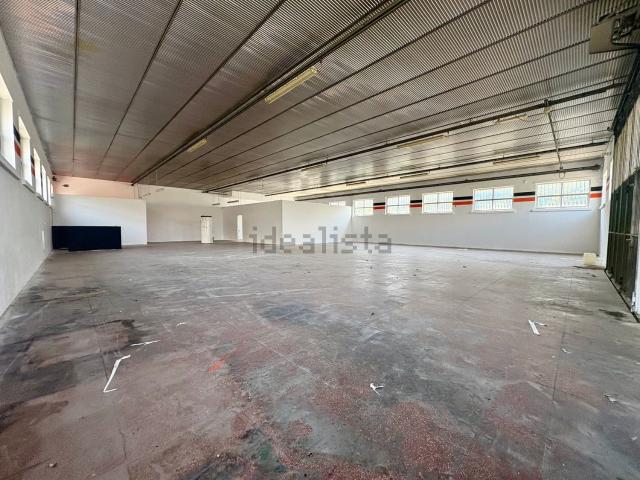 Capannone in affitto di 500 m² in Strada Statale per Voghera