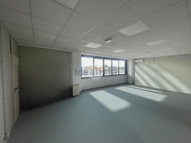 Capannone in affitto di 50 m² in Via Trieste, 1