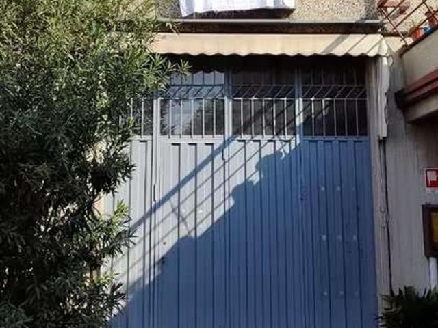 Capannone in affitto di 550 m² in Via Emilio Salgari, 49