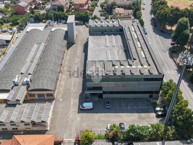 Capannone in affitto di 5600 m² in Via Gorizia, 7