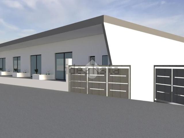 Capannone in affitto di 570 m² in Contrada Mulinello