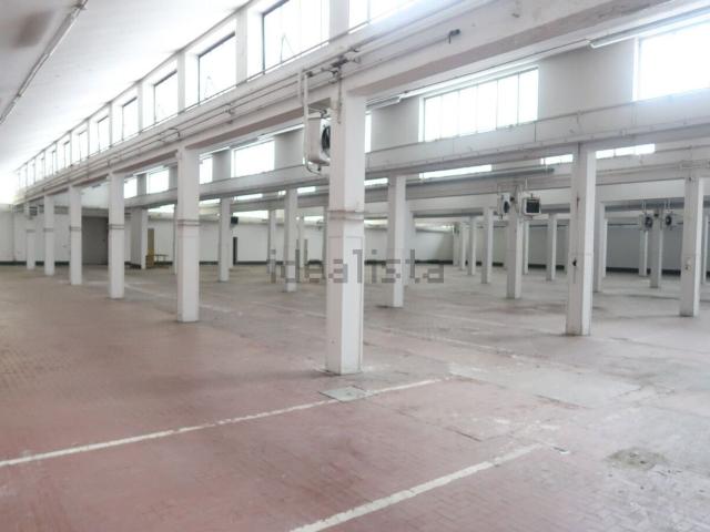Capannone in affitto di 6045 m² in Via San Donato