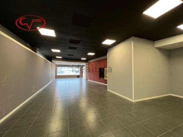 Capannone in affitto di 670 m² in Via Aretina
