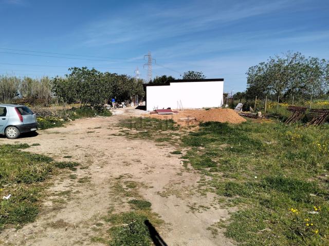 Capannone in affitto di 70 m² in Località Terra e Teula