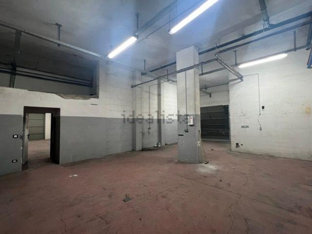 Capannone in affitto di 70 m² in Via Edmondo de Amicis