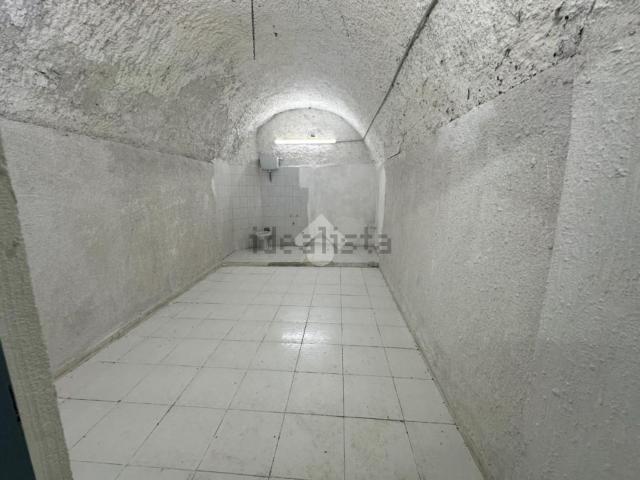 Capannone in affitto di 72 m² in Vico San Spirito di Palazzo, 52