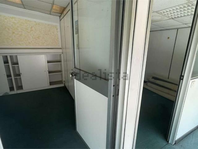 Capannone in affitto di 750 m²