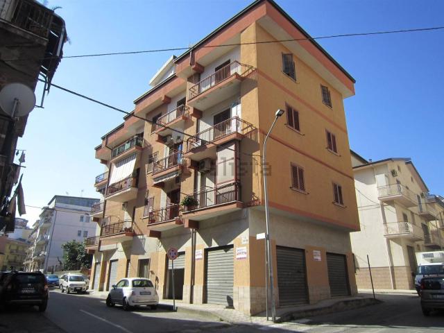 Capannone in affitto di 75 m² in Via Ticino, 29