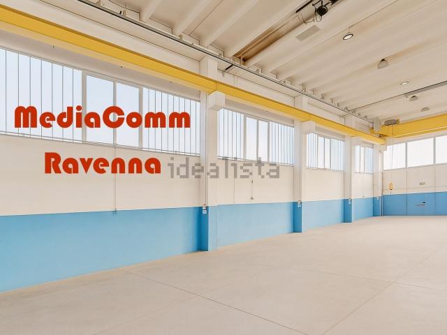 Capannone in affitto di 800 m²