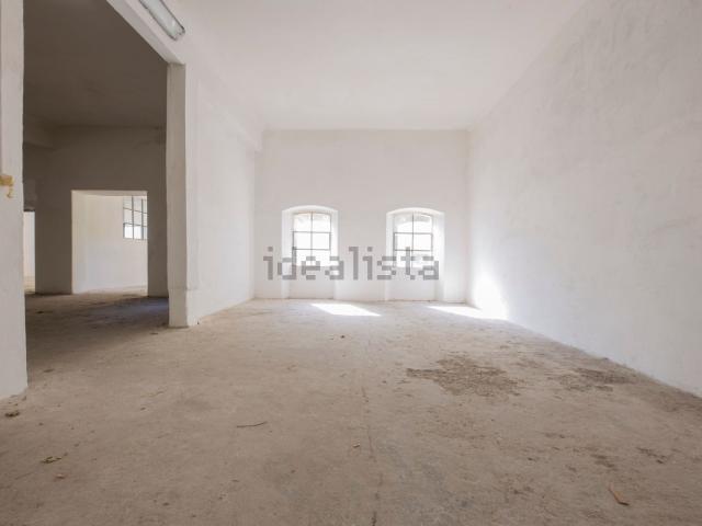 Capannone in affitto di 800 m² in Via delle Fabbriche, 44
