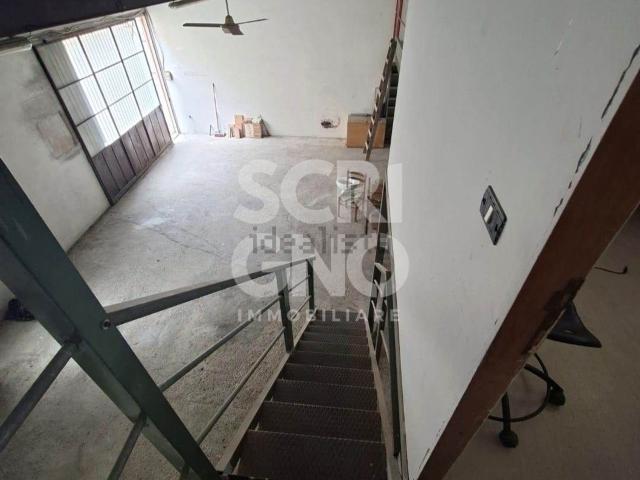 Capannone in affitto di 80 m² in Via di Mezzo a Vergaio