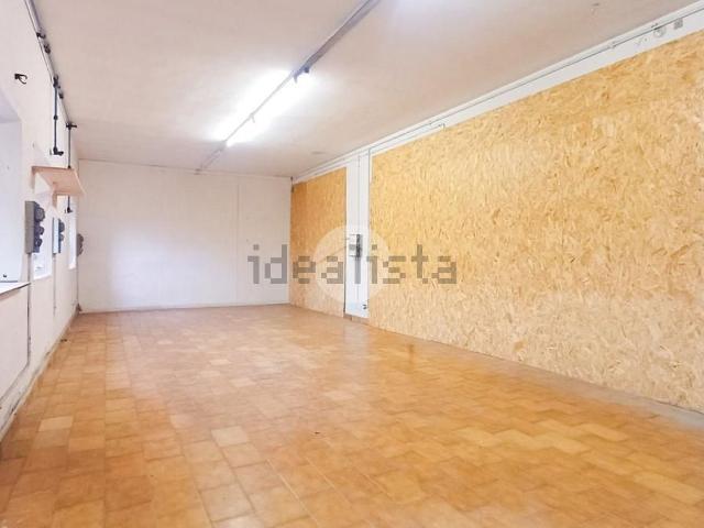 Capannone in affitto di 80 m² in Viale Europa Unita, 1