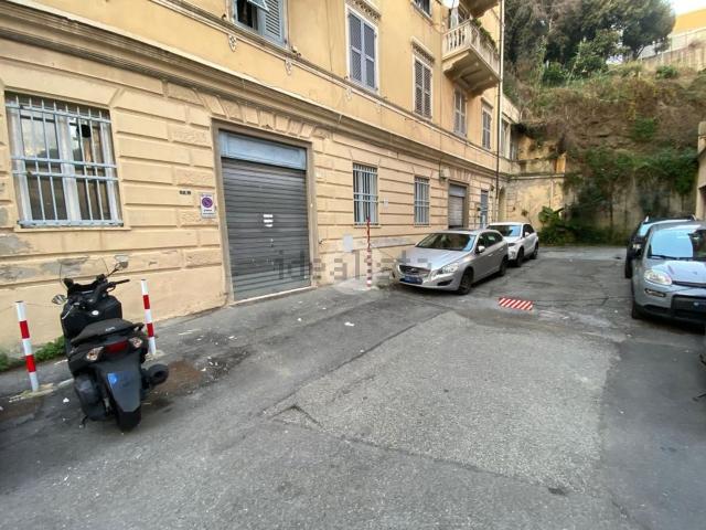 Capannone in affitto di 85 m² in Via Ambrogio Negrone, 39