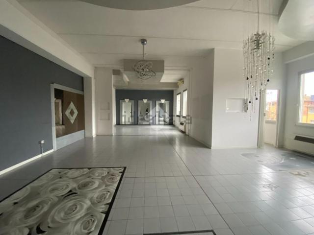 Capannone in affitto di 95 m² in Via Antica, 60