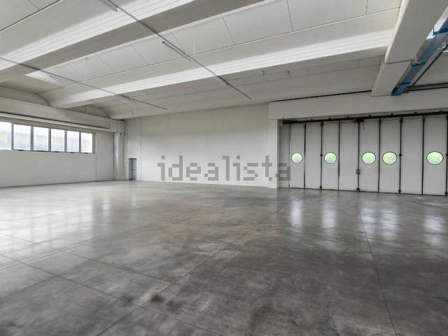 Capannone in affitto di 10000 m² in Via Callalta