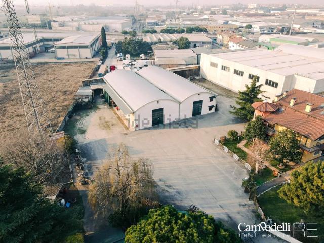 Capannone in affitto di 1000 m²