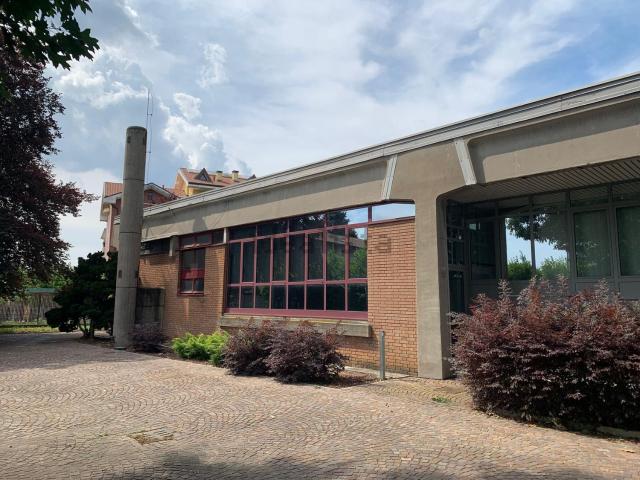 Capannone in affitto di 1000 m² in Via Dante Alighieri, 93