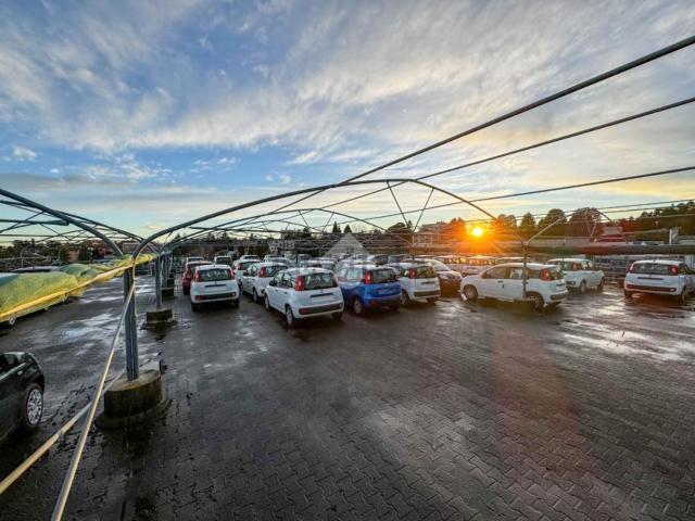 Capannone in affitto di 1000 m² in Via Generale Giuseppe Sirtori