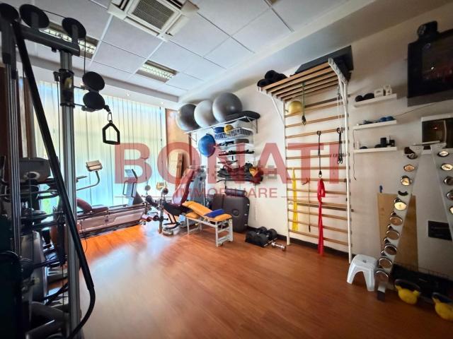 Capannone in affitto di 100 m² in Via Parma, 17