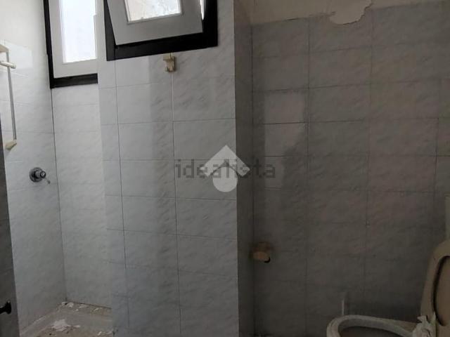 Capannone in affitto di 1105 m² in Via Gammara, 30