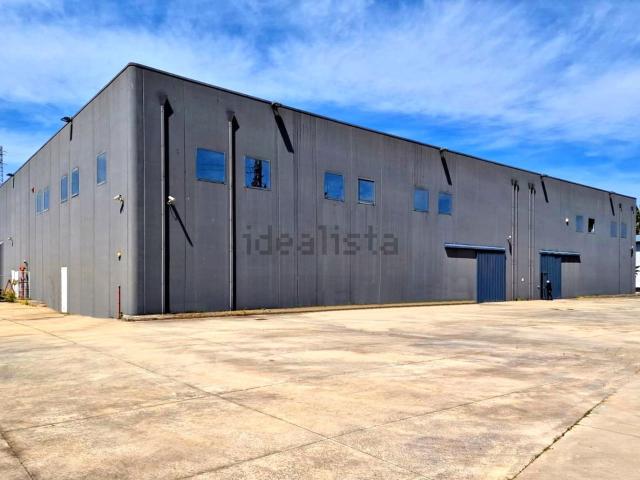 Capannone in affitto di 1200 m² in Contrada Gabbia