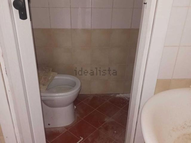 Capannone in affitto di 120 m²
