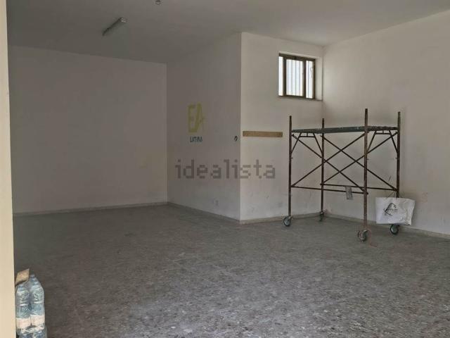 Capannone in affitto di 120 m²