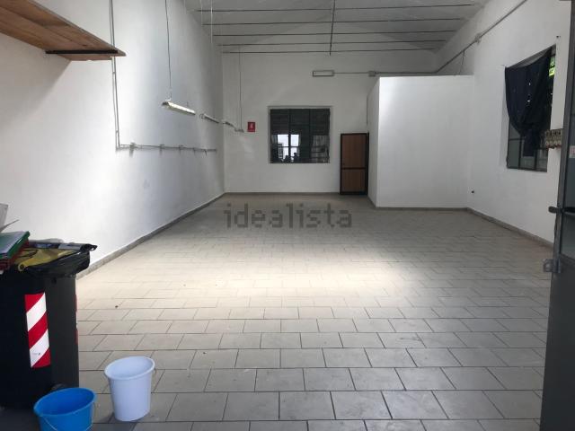 Capannone in affitto di 125 m² in Traversa per le Calvane