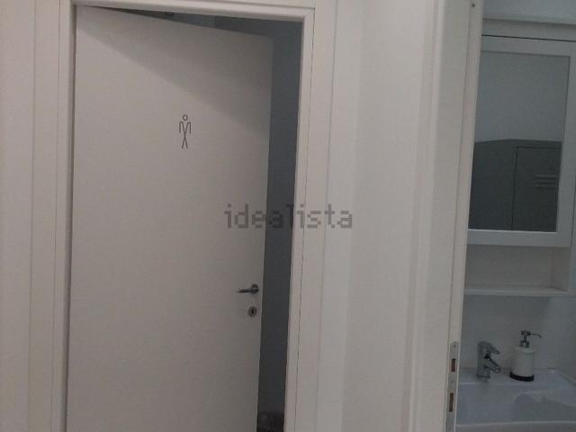 Capannone in affitto di 1300 m²