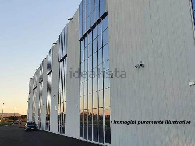 Capannone in affitto di 1300 m² in Via Guimaraes, 24