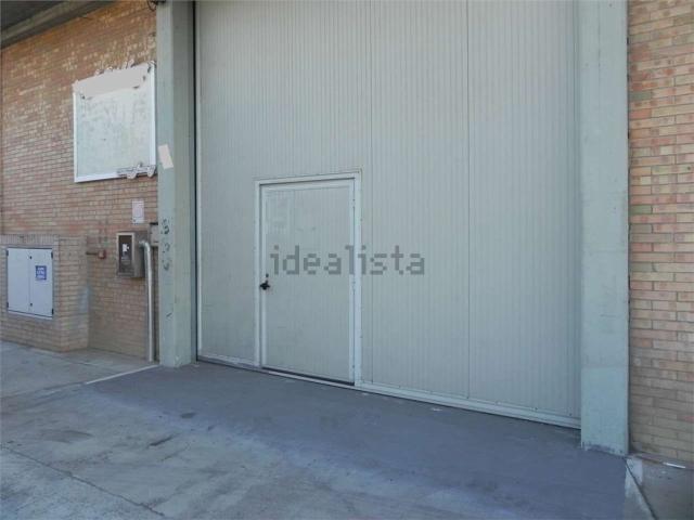 Capannone in affitto di 1453 m² in Via Cavalcavia
