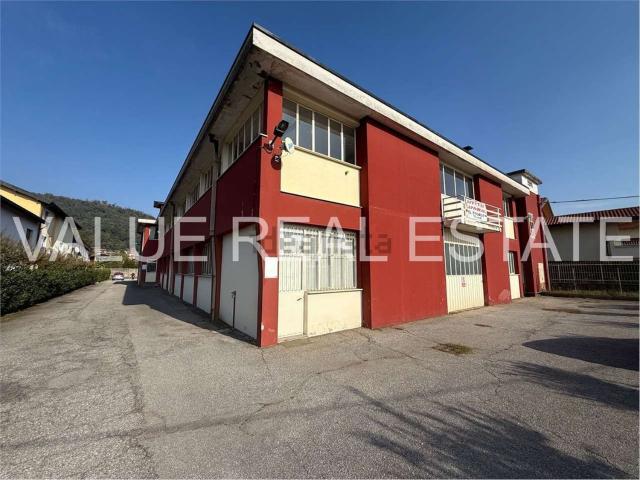 Capannone in affitto di 1500 m² in Via Carlo Alberto, 23
