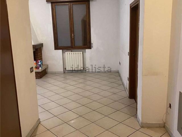 Capannone in affitto di 1500 m² in Via G. Roveda, 6