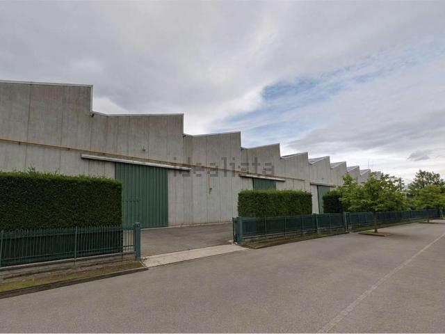 Capannone in affitto di 1500 m² in Via Rosalba Carriera, 133