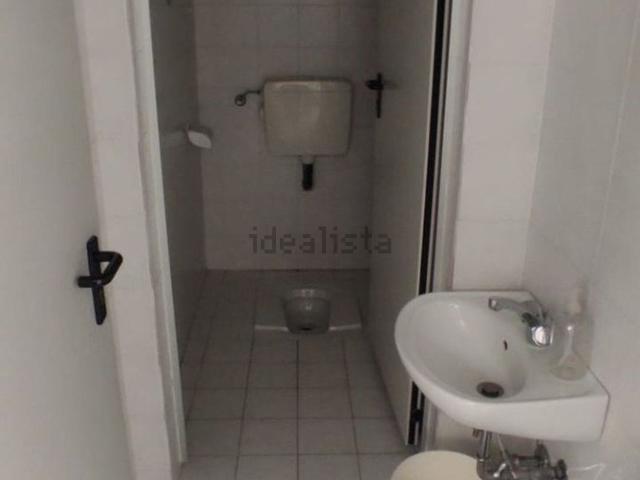 Capannone in affitto di 150 m²