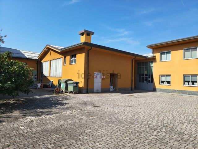 Capannone in affitto di 1521 m² in Strada Privata, 3
