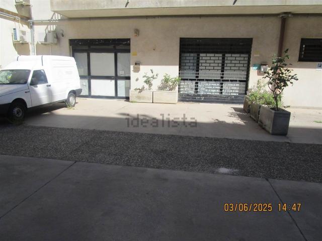 Capannone in affitto di 160 m²