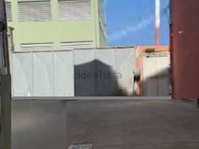 Capannone in affitto di 160 m² in Via Privata Gaetano Sbodio