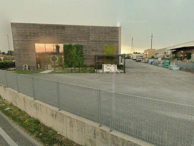 Capannone in affitto di 1700 m² in Via Marco Polo, 2