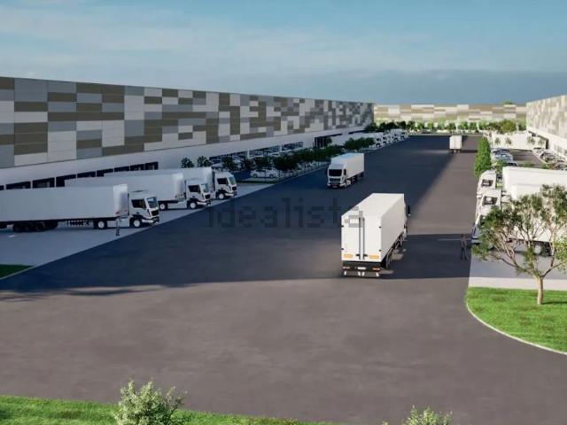 Capannone in affitto di 188967 m² in Via Selvotta